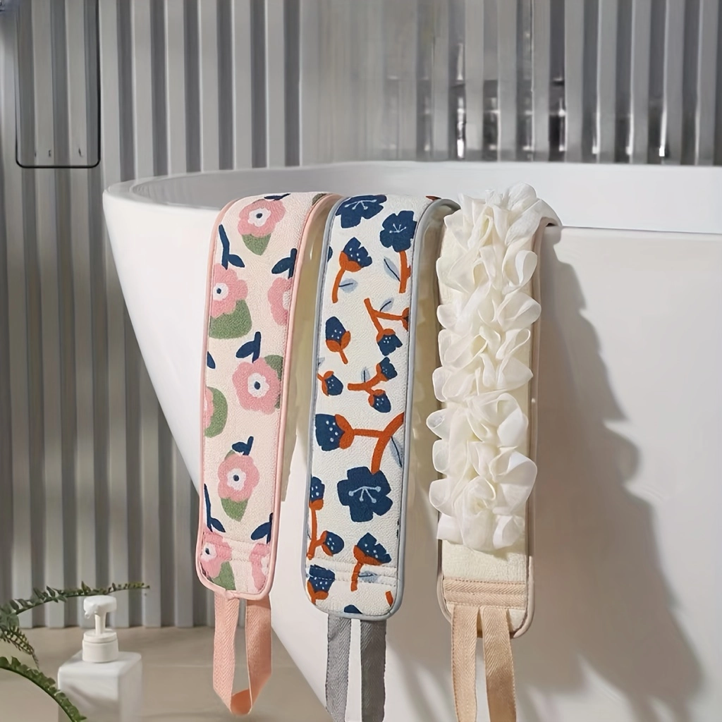 Floral Exfoliating Bath Glove - Image 5