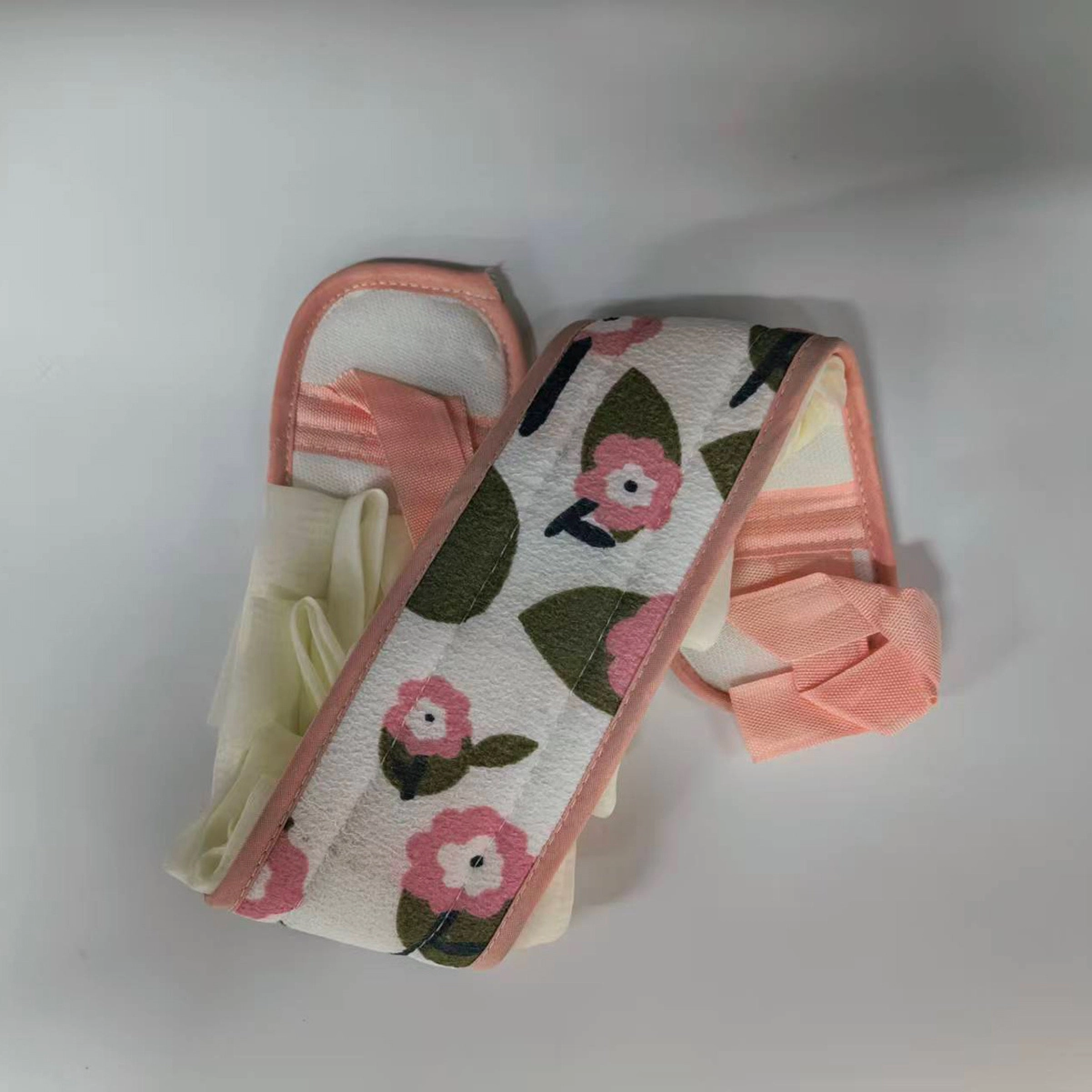 Floral Exfoliating Bath Glove - Image 6