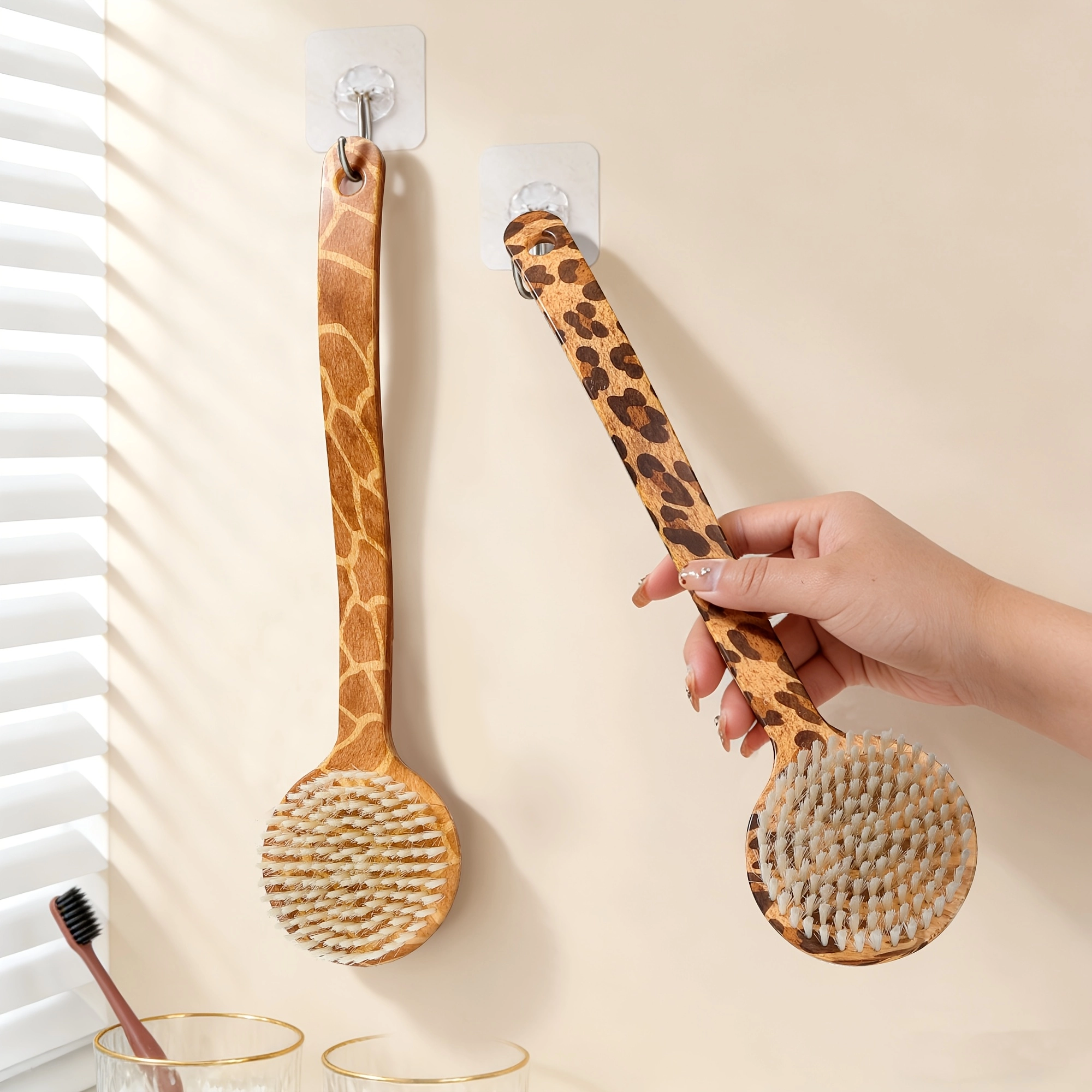 Leopard Print Long Handle Bath Brush - Image 10