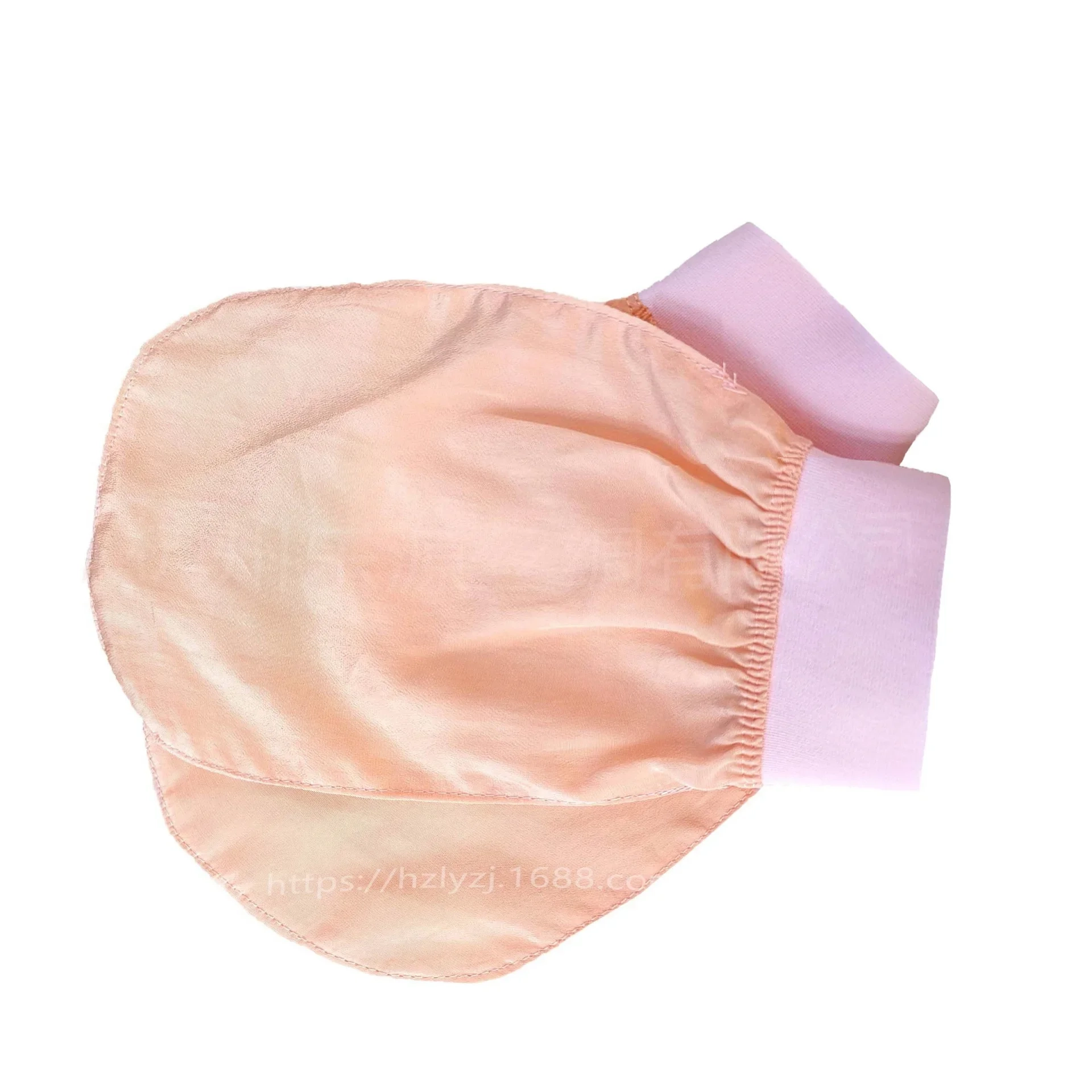 Silk Turkish Exfoliating Bath Glove - Image 8