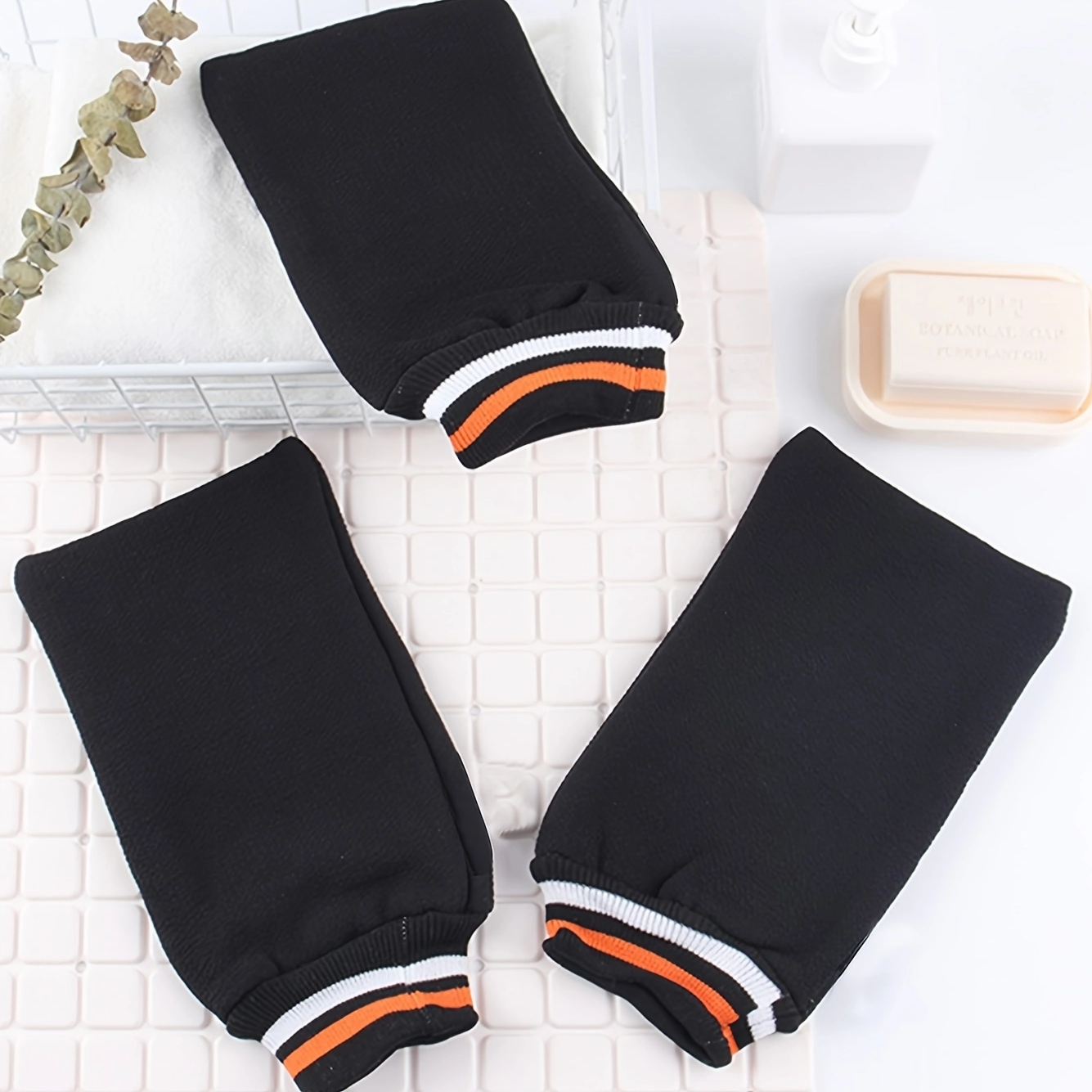 Solid Color Exfoliating Body Scrubber Glove - Image 5