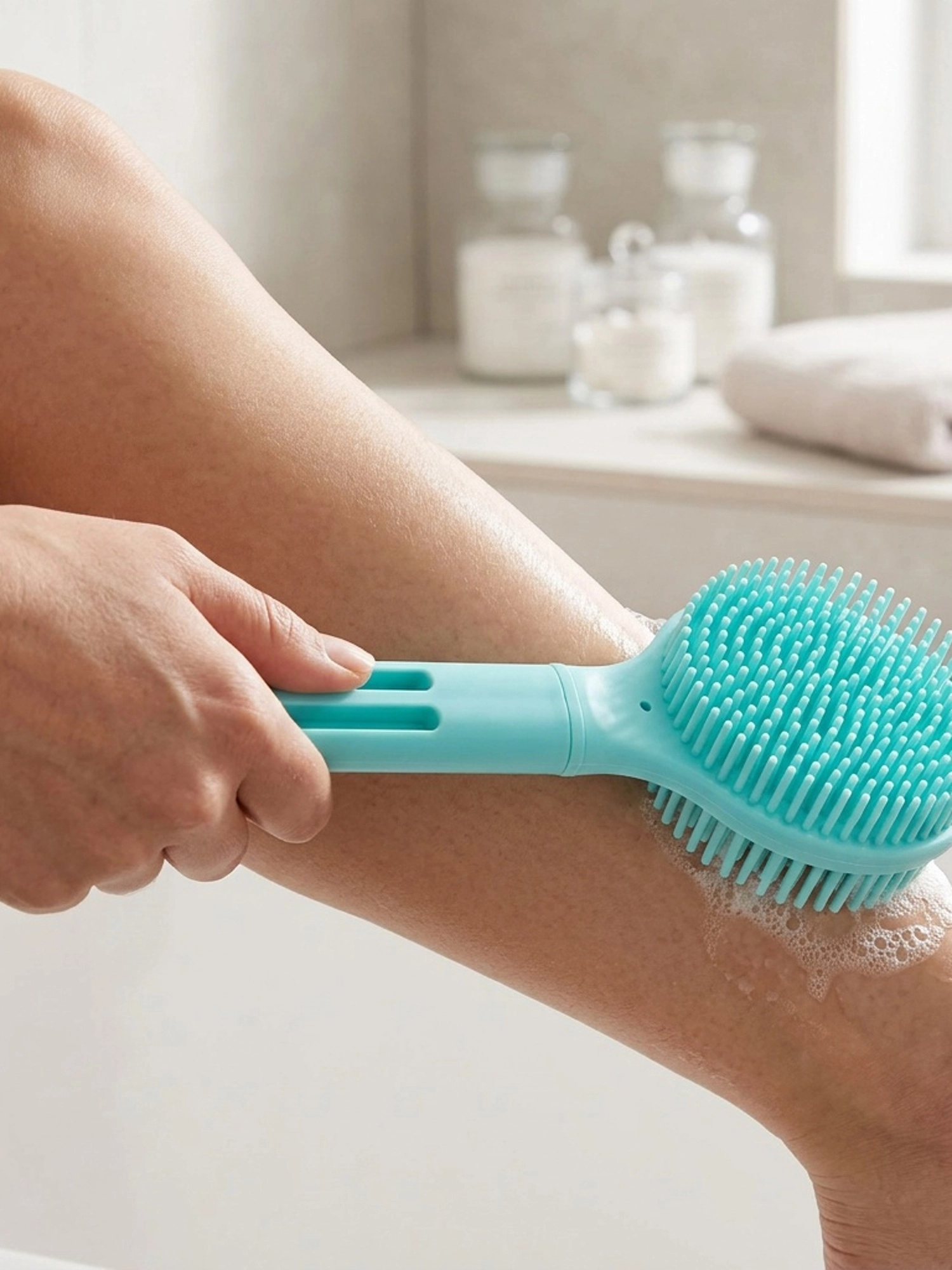 Double-Sided Silicone Bath Brush - Image 7